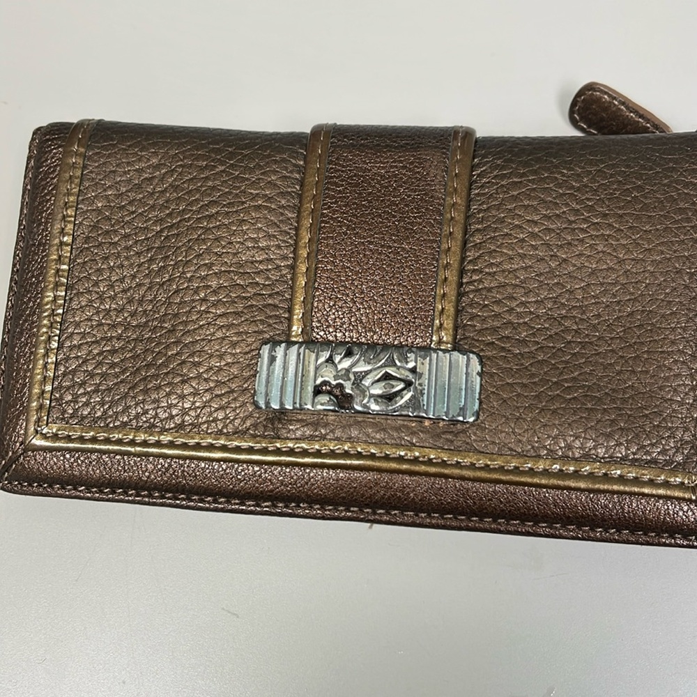 Brighton wallet